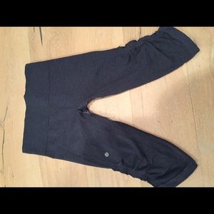 Lululemon capris leggings
